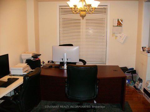 Photo 5 at 51 Campi Road, Vellore Village, Vaughan