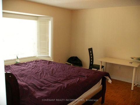 Photo 19 at 51 Campi Road, Vellore Village, Vaughan