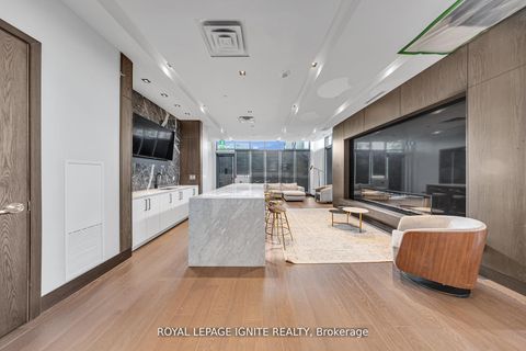 Photo 1 at 304 - 1461 Lawrence Avenue W, Amesbury, Toronto