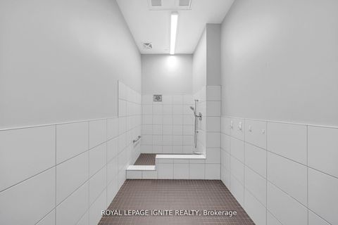 Photo 6 at 304 - 1461 Lawrence Avenue W, Amesbury, Toronto