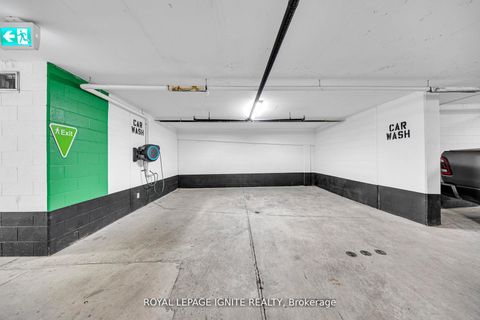 Photo 8 at 304 - 1461 Lawrence Avenue W, Amesbury, Toronto