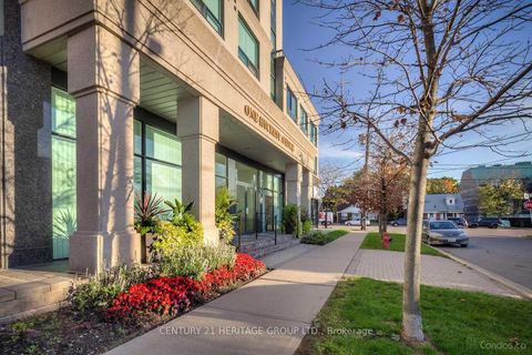 Photo 3 at 307 - 1 Hycrest Avenue, Willowdale East, Toronto