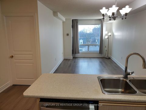 Photo 7 at 307 - 1 Hycrest Avenue, Willowdale East, Toronto