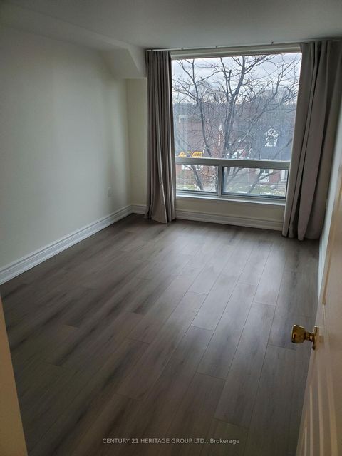 Photo 8 at 307 - 1 Hycrest Avenue, Willowdale East, Toronto