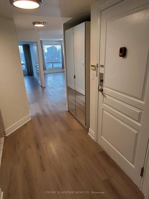 Photo 18 at 307 - 1 Hycrest Avenue, Willowdale East, Toronto