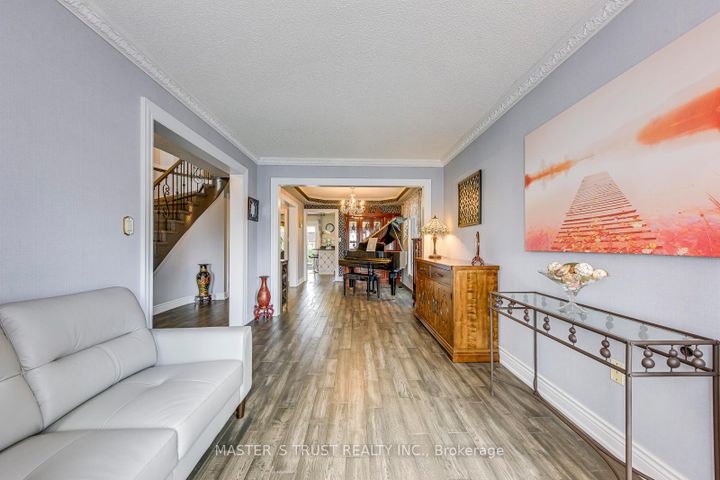 Photo 9 at 66 Snow Leopard Court, Wellington, Brampton