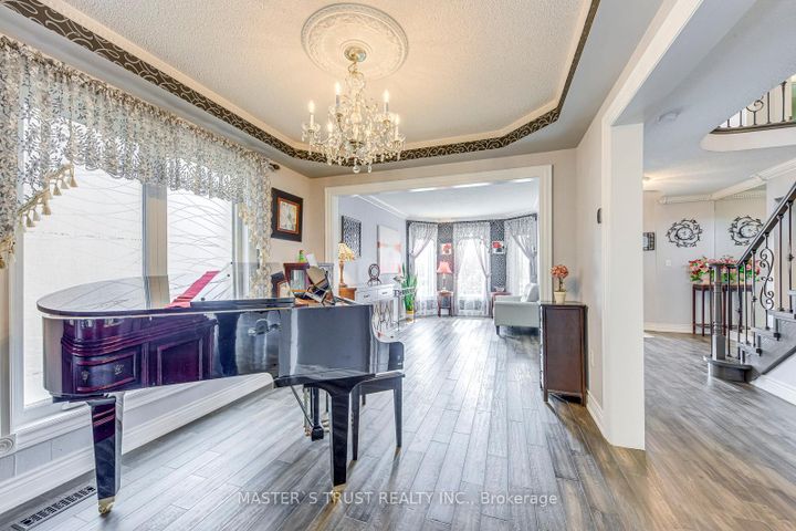 Photo 13 at 66 Snow Leopard Court, Wellington, Brampton