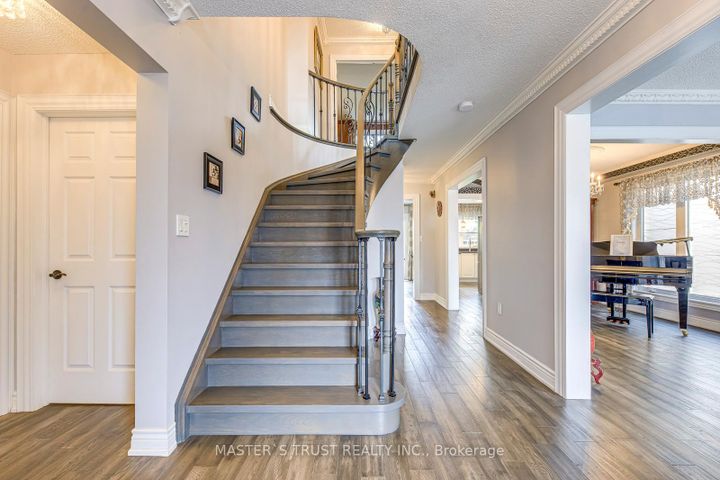 Photo 26 at 66 Snow Leopard Court, Wellington, Brampton