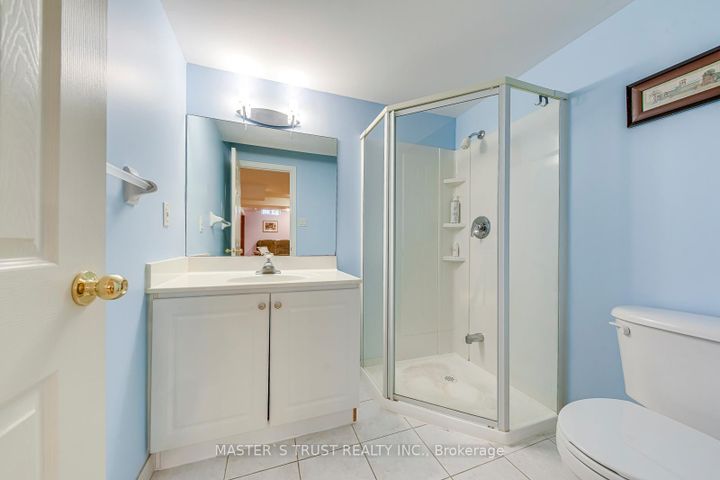 Photo 45 at 66 Snow Leopard Court, Wellington, Brampton