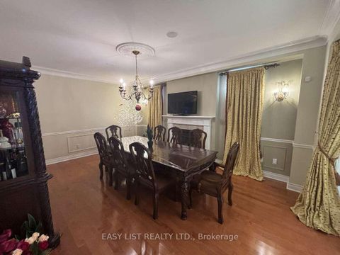 Photo 5 at 785 Clarence Street, Islington Woods, Vaughan