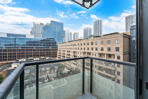 Photo 17 at 821 - 560 Front Street W, Waterfront Communities C1, Toronto