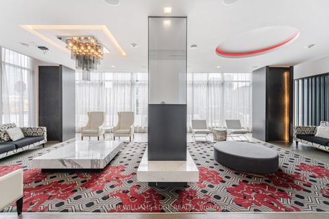 Photo 23 at 821 - 560 Front Street W, Waterfront Communities C1, Toronto