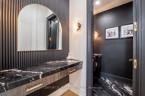 Photo 9 at 210 Homewood Avenue, Newtonbrook West, Toronto