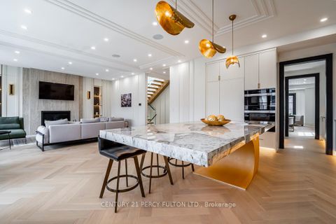 Photo 13 at 210 Homewood Avenue, Newtonbrook West, Toronto