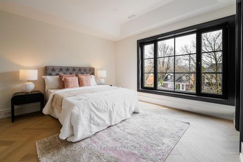 Photo 33 at 210 Homewood Avenue, Newtonbrook West, Toronto