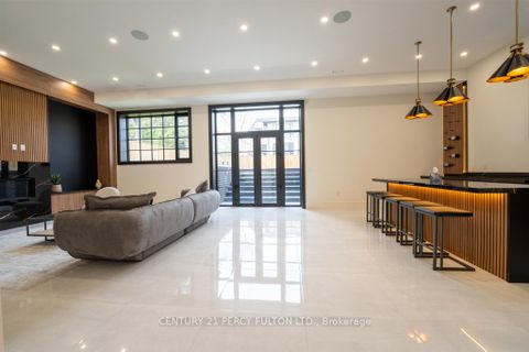 Photo 39 at 210 Homewood Avenue, Newtonbrook West, Toronto