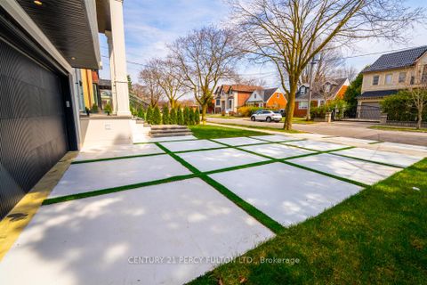 Photo 44 at 210 Homewood Avenue, Newtonbrook West, Toronto