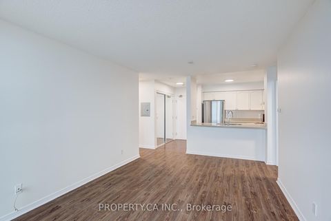 Photo 8 at 2309 - 8 Hillcrest Avenue, Willowdale East, Toronto