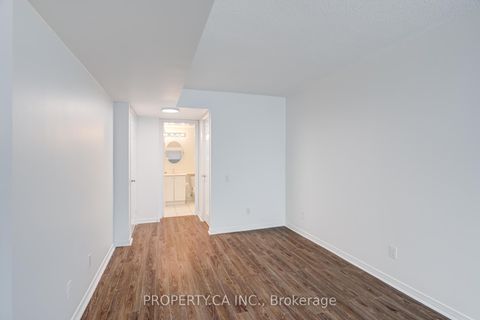 Photo 10 at 2309 - 8 Hillcrest Avenue, Willowdale East, Toronto