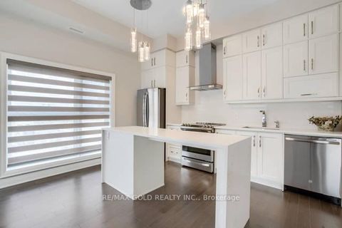 Photo 12 at 609 - 128 Grovewood Common, GO Glenorchy, Oakville