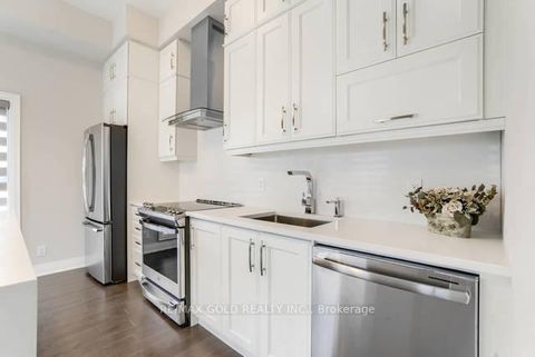 Photo 14 at 609 - 128 Grovewood Common, GO Glenorchy, Oakville