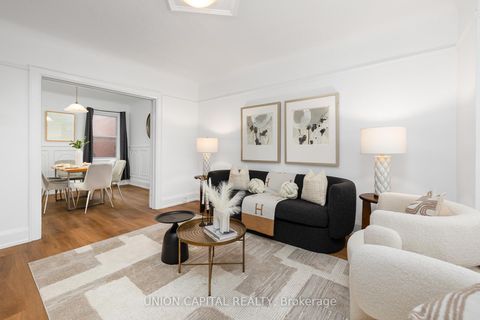 Photo 7 at 69 DENISON Avenue, Chinatown, Toronto