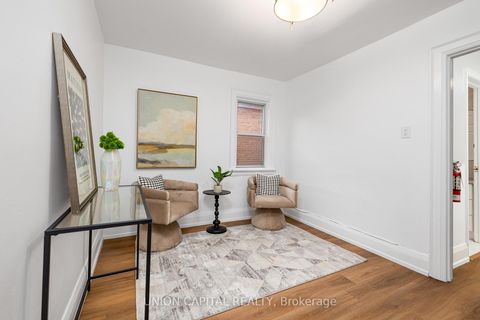 Photo 32 at 69 DENISON Avenue, Chinatown, Toronto