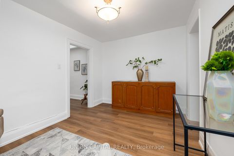 Photo 33 at 69 DENISON Avenue, Chinatown, Toronto