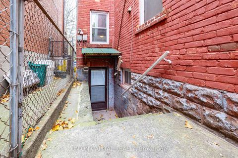 Photo 40 at 69 DENISON Avenue, Chinatown, Toronto