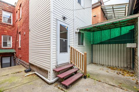 Photo 41 at 69 DENISON Avenue, Chinatown, Toronto
