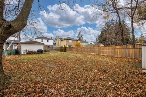 Photo 13 at 93 Ashbourne Drive, City Centre West, Toronto