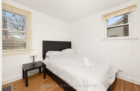 Photo 28 at 93 Ashbourne Drive, City Centre West, Toronto