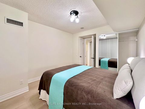 Photo 21 at 521 - 15 Northtown Way, Willowdale East, Toronto