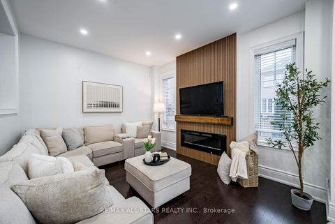 Photo 10 at 19 Kettle Valley Trail, Nobleton, King