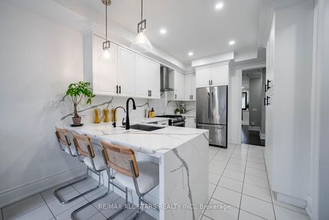 Photo 11 at 19 Kettle Valley Trail, Nobleton, King