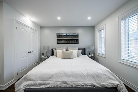 Photo 35 at 19 Kettle Valley Trail, Nobleton, King