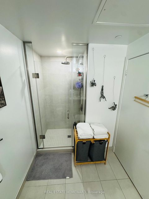 Photo 11 at 535 - 2020 Bathurst Street, Cedarvale, Toronto