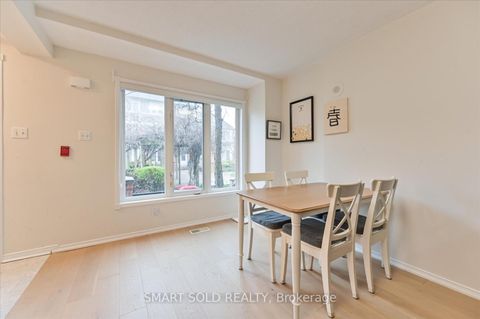 Photo 7 at 152 - 18 Clark Avenue W, Yorkhill, Vaughan