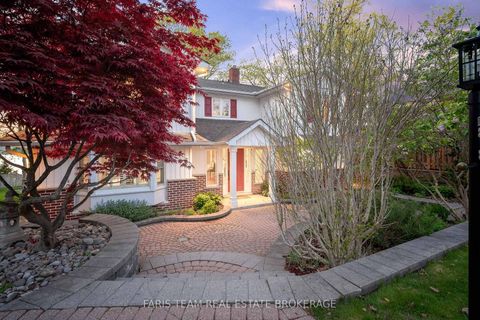 Photo 3 at 10 White Oaks Road, South Shore, Barrie