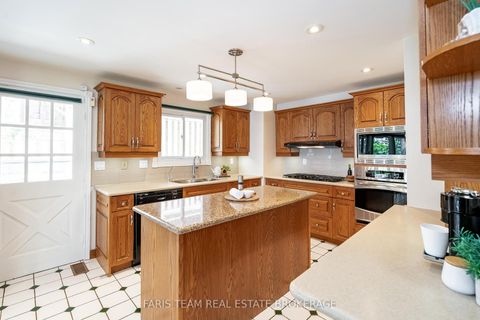 Photo 9 at 10 White Oaks Road, South Shore, Barrie