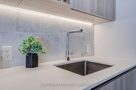 Photo 11 at 1102 - 19 Bathurst Street, Waterfront Communities C1, Toronto