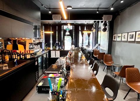 Photo 3 at 1078 Queen Street W, Bellwoods, Toronto