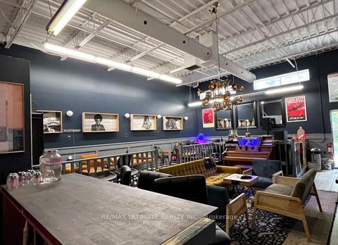 Photo 4 at 1078 Queen Street W, Bellwoods, Toronto