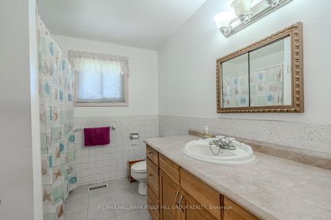 Photo 9 at 223 Phillips Street, Ardagh, Barrie