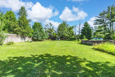 Photo 13 at 223 Phillips Street, Ardagh, Barrie