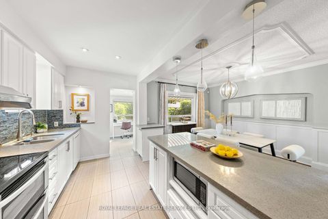 Photo 10 at 1565 Mount Pleasant Road, Lawrence Park North, Toronto