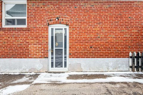 Photo 6 at 257 Woodale Avenue, WO West, Oakville