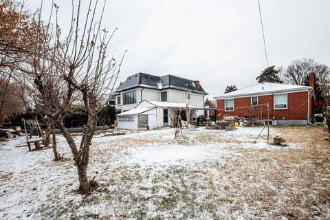 Photo 8 at 257 Woodale Avenue, WO West, Oakville