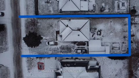 Photo 10 at 257 Woodale Avenue, WO West, Oakville