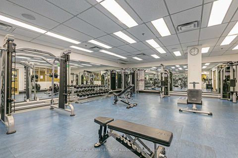 Photo 11 at 1712 - 711 Bay Street, Bay Street Corridor, Toronto